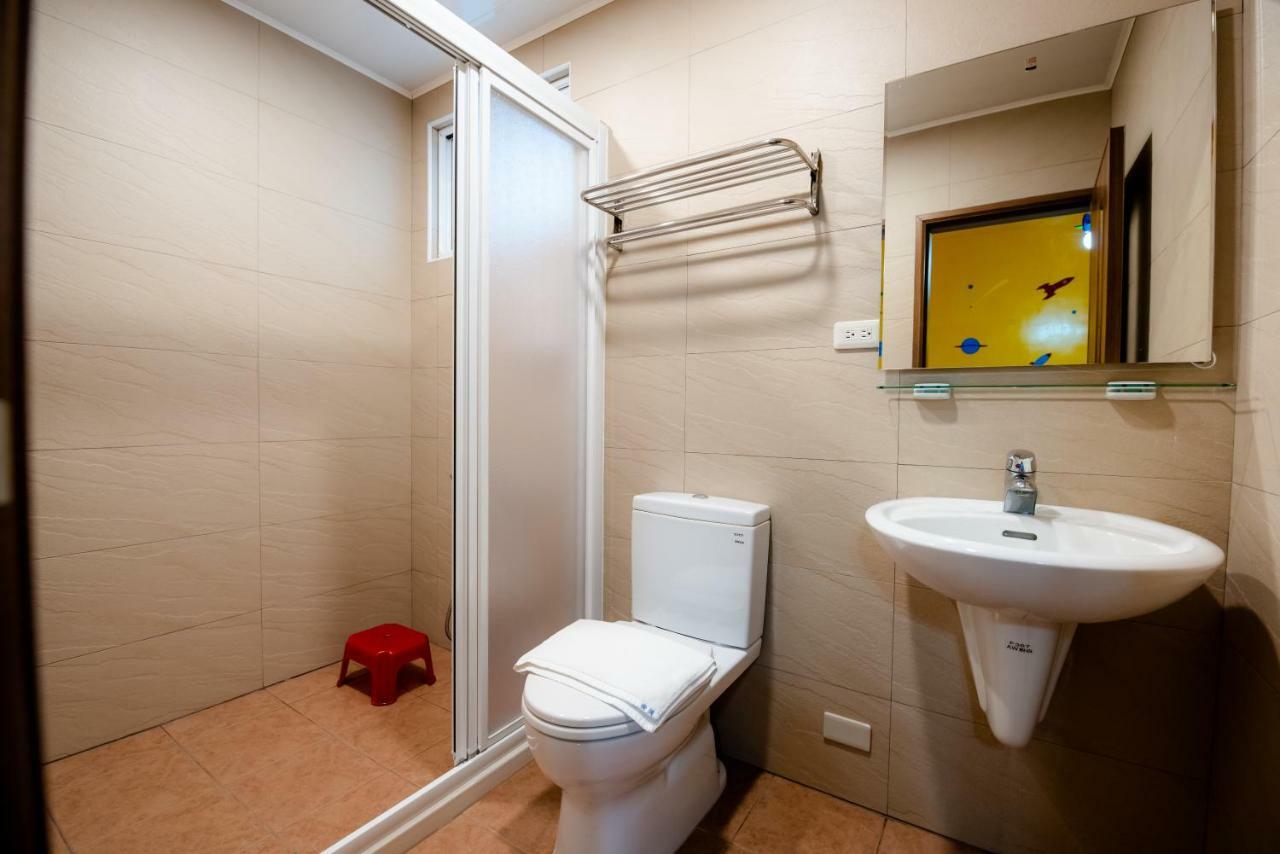 Maifu Apartment Манонг Екстериор снимка
